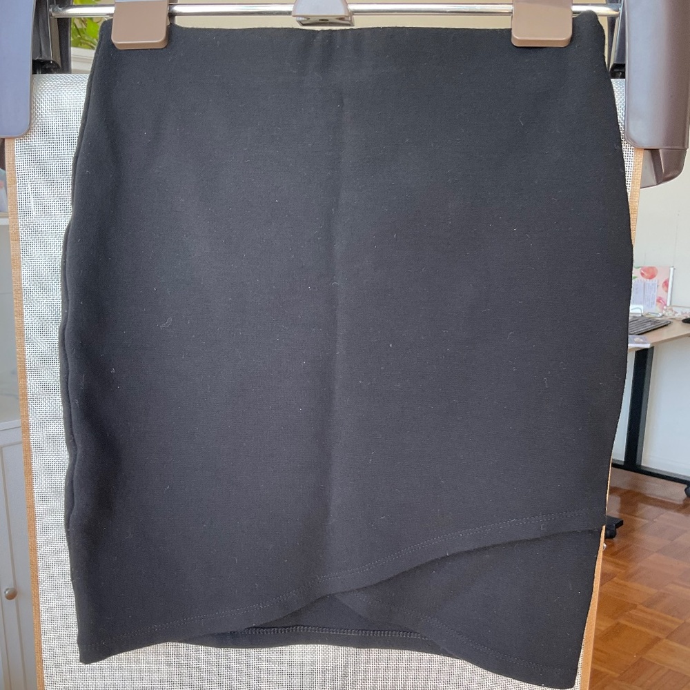 Aritzia Sunday Best pencil skirt XS